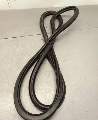 Audi Q3 8U Front door rubber seal 