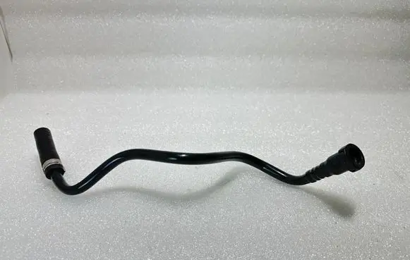 Audi A4 S4 B6 8E 8H Fuel line pipe 8E0201220