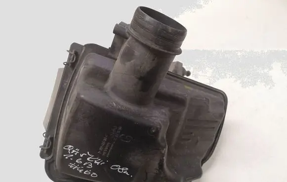 Nissan Qashqai Air filter box 1021725S01 JD200