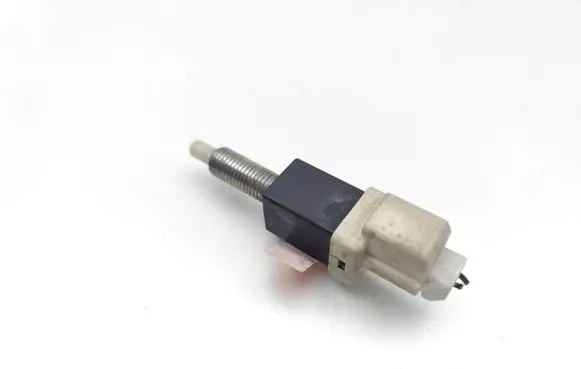 Suzuki Jimny Brake pedal sensor switch