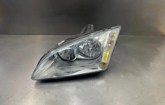 Ford Focus Headlight/headlamp
