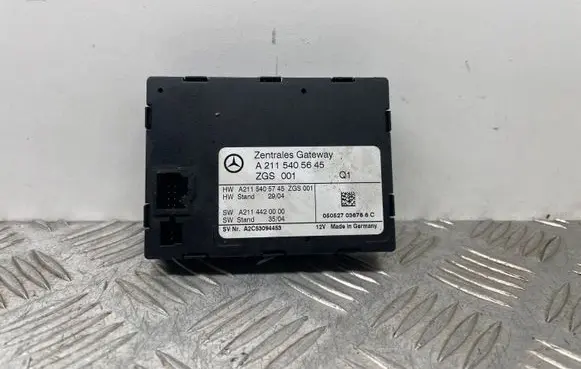 Mercedes-Benz E W211 Gateway control module A2115405645 A2115405745 A2114420000