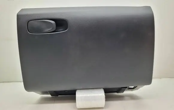 Glove box