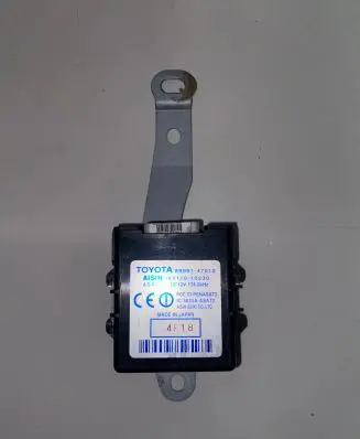 Toyota Prius (XW20) Door control unit/module 8999147010 3833AASAT2 48411010230