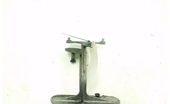 Mercedes-Benz GLK (X204) ABS pump bracket A2044310240