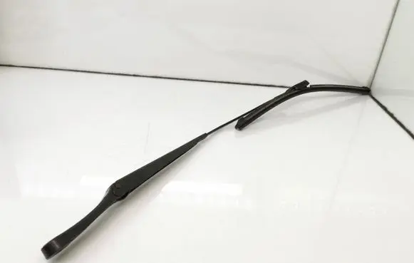 Volkswagen Golf V Windshield/front glass wiper blade 1Q1955410