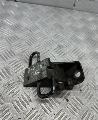 Rear door hinge set