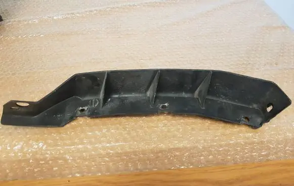 Dodge RAM Front splash guards bracket 68274917AE M6117