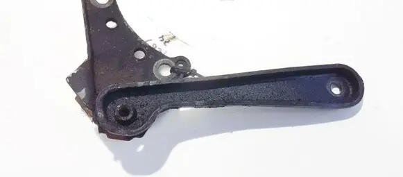 Citroen C2 Engine mounting bracket