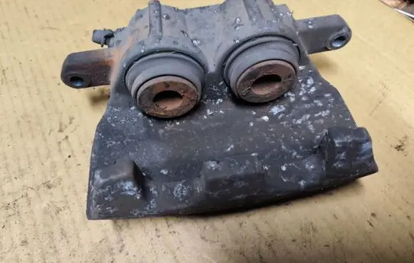 Chrysler 300 - 300C Front brake caliper