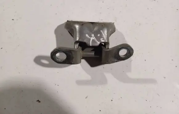 Nissan Note (E11) Rear door lower hinge