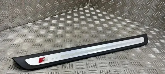 Audi Q5 SQ5 Front sill trim cover 8R0853374D