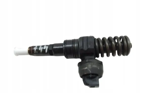 Volkswagen Sharan Fuel injector 038130073AK