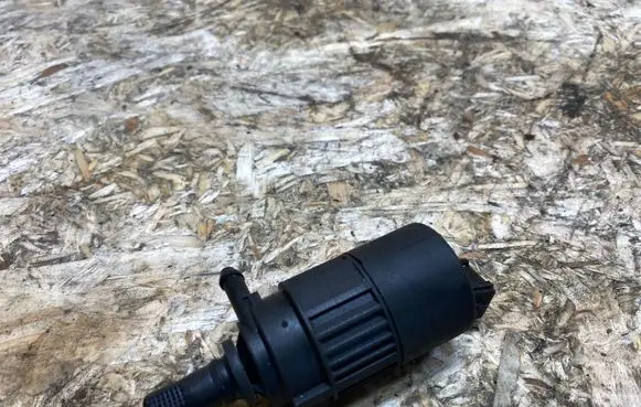 Windscreen/windshield washer pump