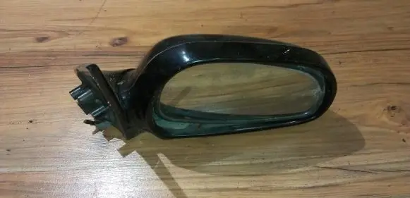 Mazda 626 Front door electric wing mirror e13010519