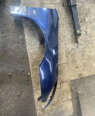 Peugeot 607 Fender