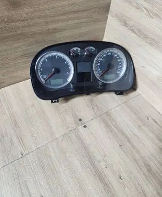 Speedometer (instrument cluster)