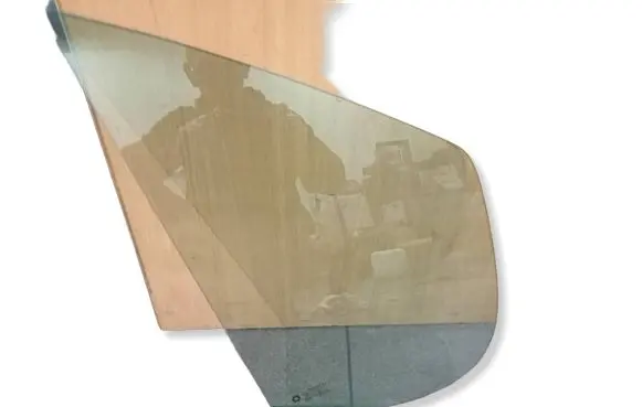 Renault Trafic II (X83) Front door window glass four-door 43R00049