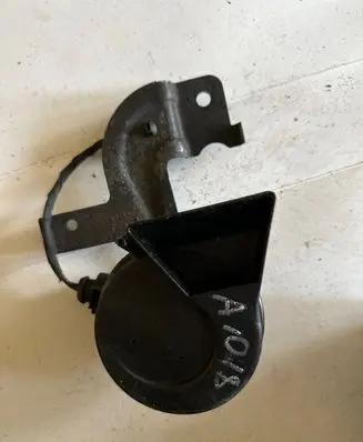 Mercedes-Benz C W203 Horn signal A28657625