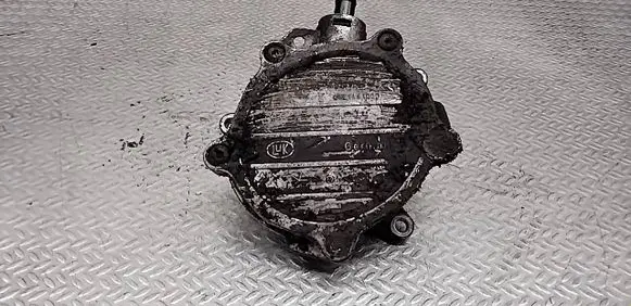 Audi A6 S6 C6 4F Vacuum pump 06E145100D