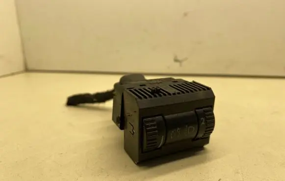 Volkswagen Polo V 6R Headlight level height control switch 6R0941333 3474
