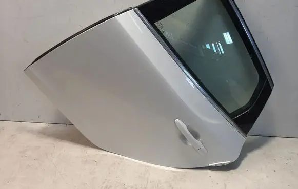 Volvo V40 Rear door 