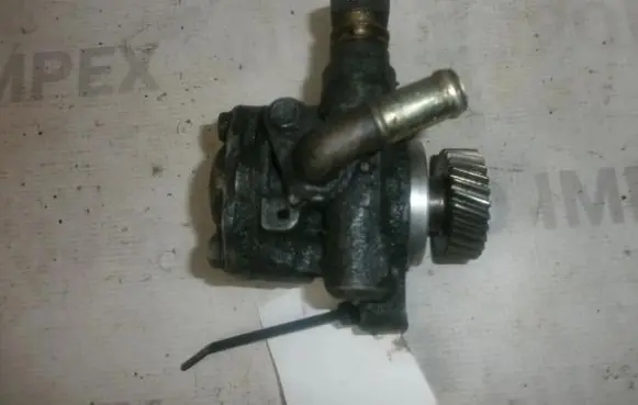Nissan Primera Power steering pump