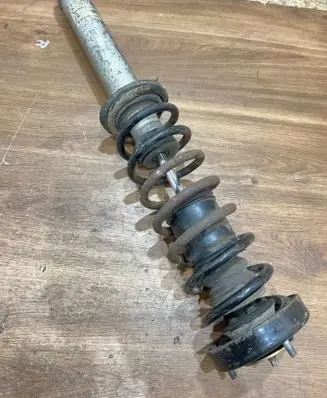 BMW 5 E39 Rear shock absorber with coil spring 1093646