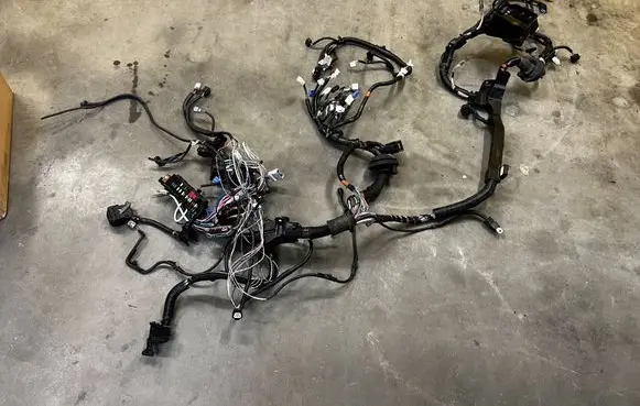 Toyota RAV 4 (XA50) Engine installation wiring loom
