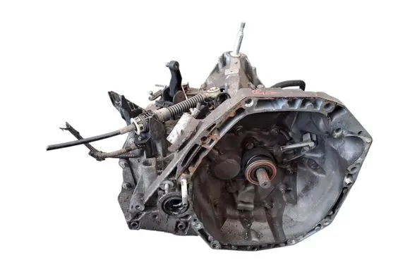 Renault Clio IV Manual 5 speed gearbox 304018781R JR5060 R339376