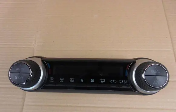 Toyota RAV 4 (XA50) Climate control unit 5590042610