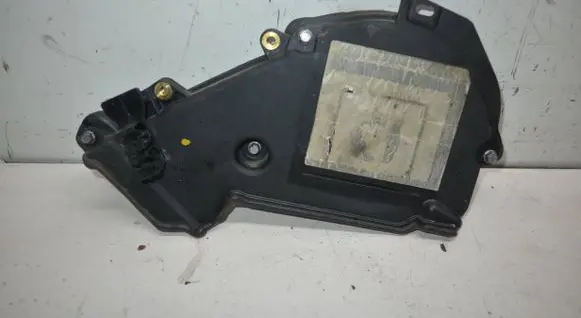 Peugeot 308 SW Timing belt guard (cover) 9684193080