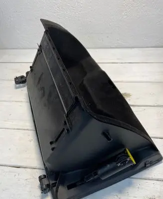 Honda Civic IX Glove box