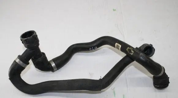 BMW 4 F32 F33 Engine coolant pipe/hose 8634284