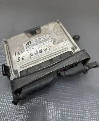 Volkswagen PASSAT B6 Engine control unit/module 038906019NA 0281011822 1039S06269