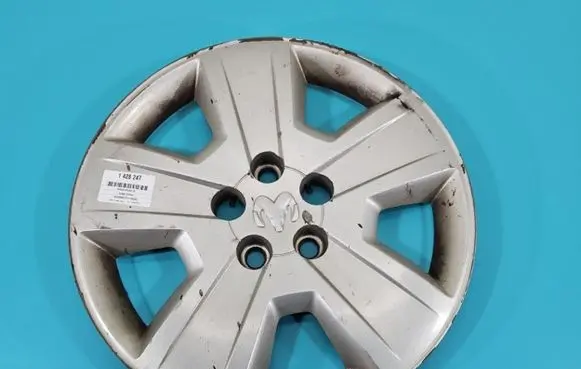 Dodge Caliber R16 wheel hub/cap/trim 05105021 IMPRK1428247