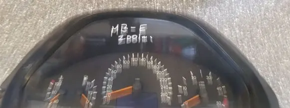 Mercedes-Benz E W210 Speedometer (instrument cluster) 2105402811