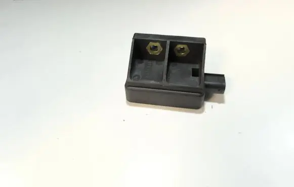 Mercedes-Benz C W203 ESP acceleration yaw rate sensor A0025429418 AWAS00075334