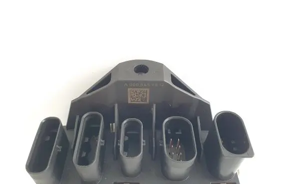 Mercedes-Benz Sprinter W907 W910 Other relay A0005459812