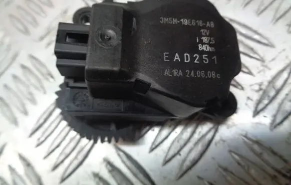 Ford Focus Central body control module 3M5H-19E616-AB