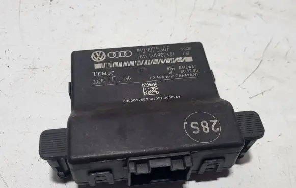 Volkswagen Golf V Gateway control module 1K0907530F 0325 1K0907951