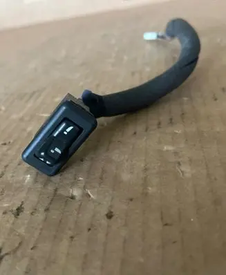 Wing mirror switch