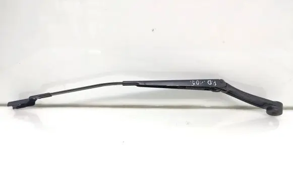 Hyundai i30 Windshield/front glass wiper blade F00S51F103