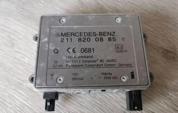 Mercedes-Benz R W251 Bluetooth antenna 2118200885 09701212