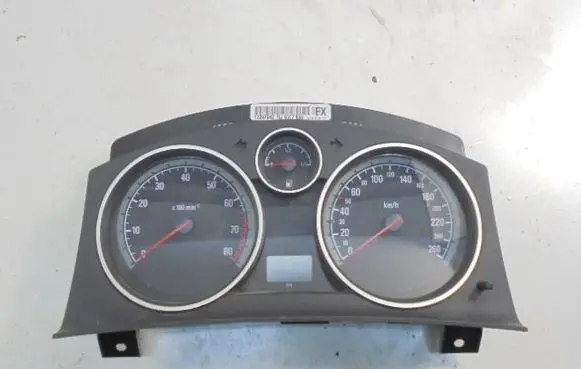 Opel Zafira B Speedometer (instrument cluster) 13267542