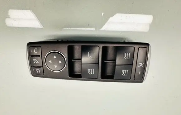 Mercedes-Benz GLK (X204) Electric window control switch A2049055402 10021551