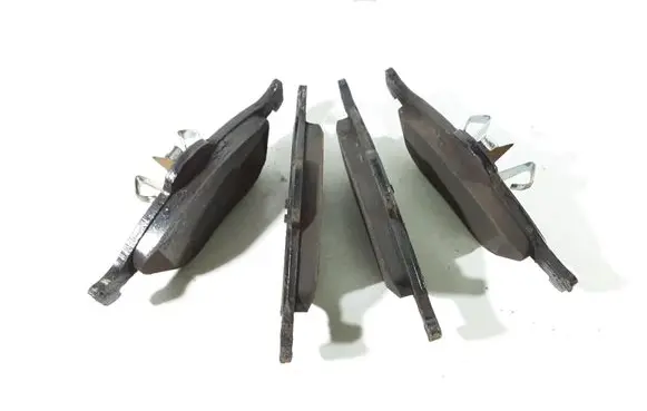 Toyota Yaris Brake pads (front) 245160LMS116 90R01107