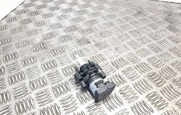 Mercedes-Benz E W212 Headlight level adjustment motor 6NM00971500 040012010711AE
