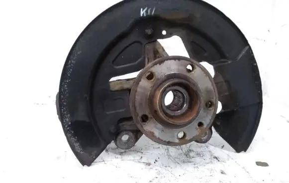 Volvo XC60 Front wheel hub spindle knuckle