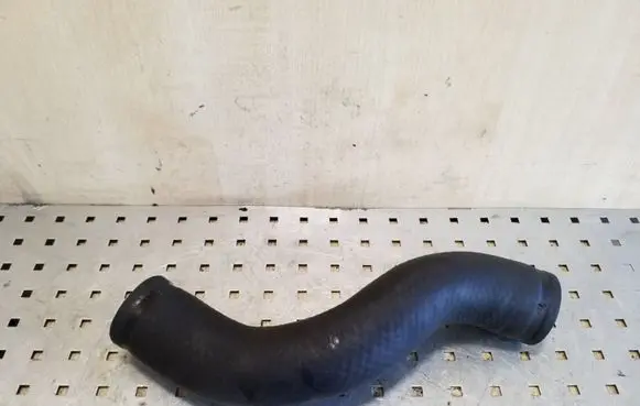 Toyota Avensis Verso Intercooler hose/pipe